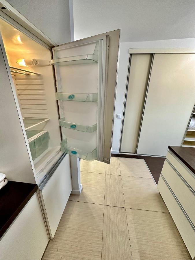 ורשה Top Metro X2 Fast Wifi 400 Mbs 70'Tv Netflix Hbo Max Appletv+ Disney+ מראה חיצוני תמונה