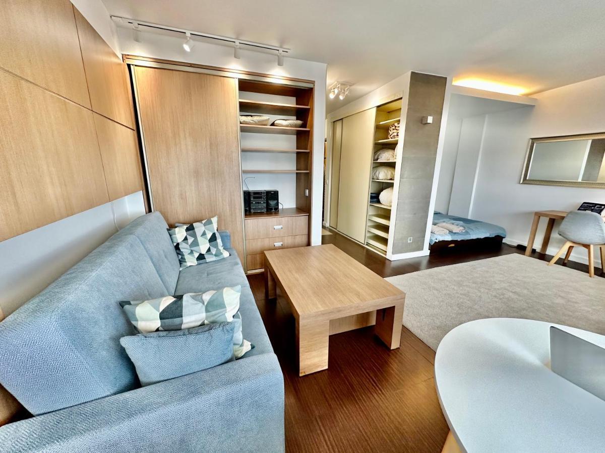 ורשה Top Metro X2 Fast Wifi 400 Mbs 70'Tv Netflix Hbo Max Appletv+ Disney+ מראה חיצוני תמונה